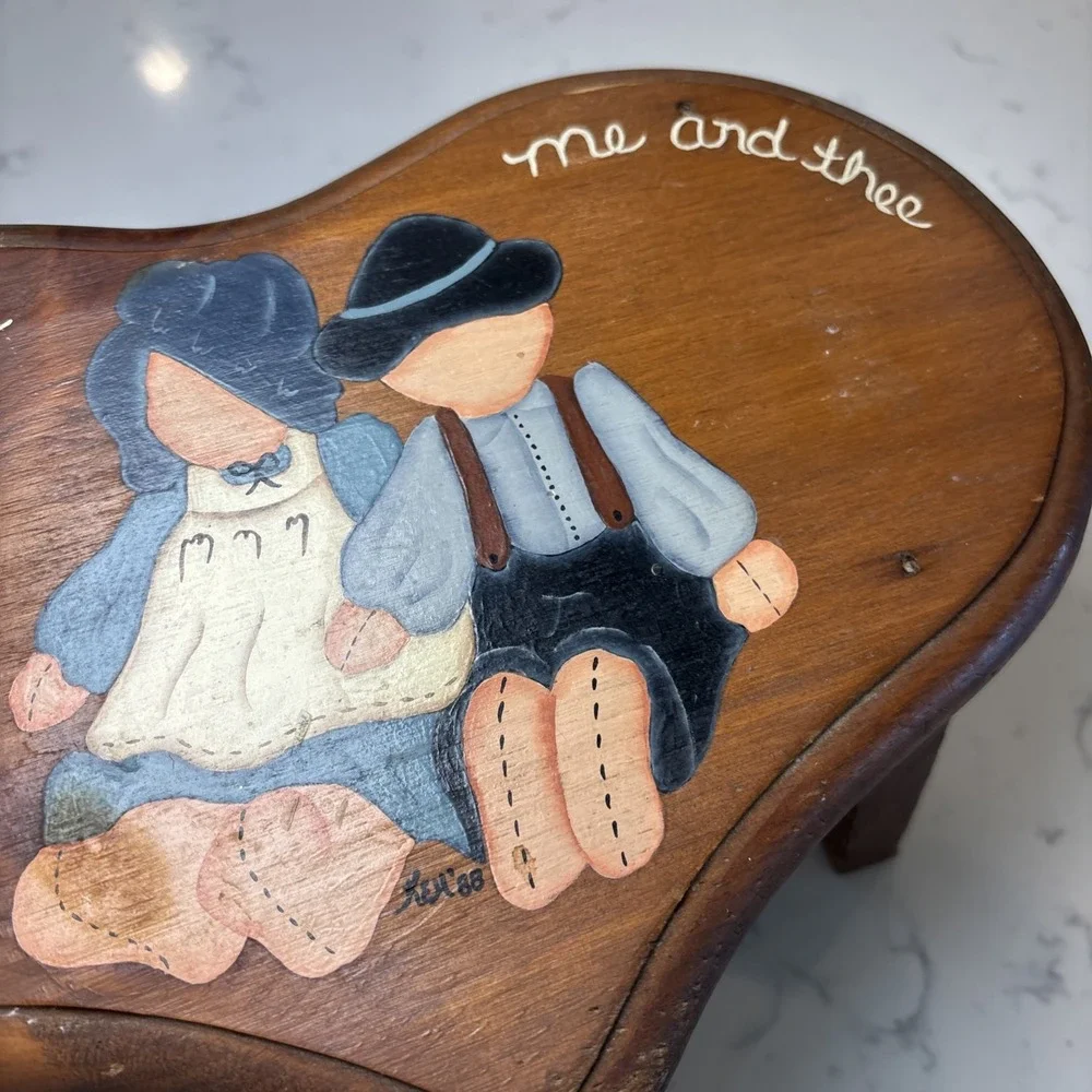 VTG Cottagecore Wood Heart-Shaped Footstool, Painted Doll 1988 Love Is Me & Thee